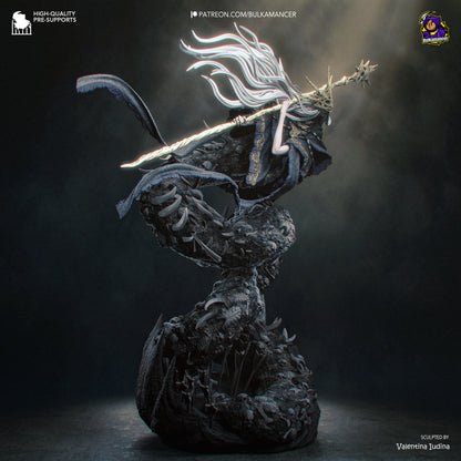 Aldrich Devourer of Gods dark fantasy collectible figurine with grotesque monstrous form, ornate armor and imposing weapon