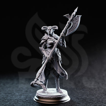 The Matriarch - Tiefling Noblewoman // D&D Miniature