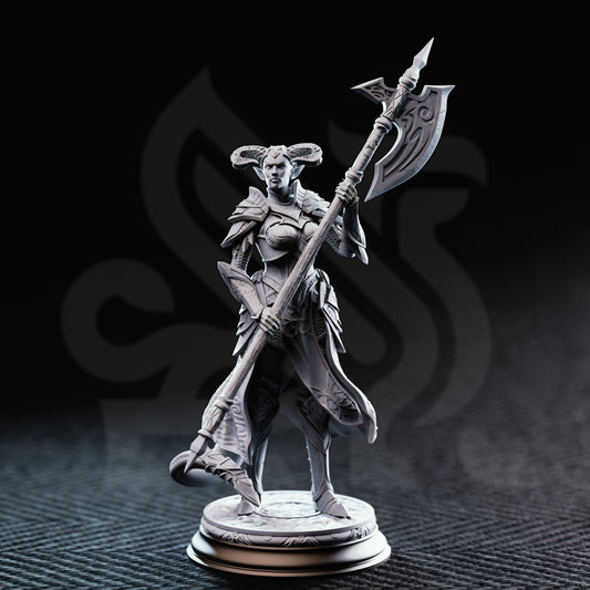 The Matriarch - Tiefling Noblewoman // D&D Miniature