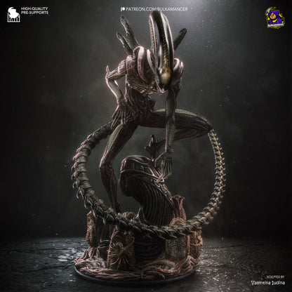 Xenomorph alien creature with elongated head, biomechanical body, sharp claws and long segmented tail collectible figurine
