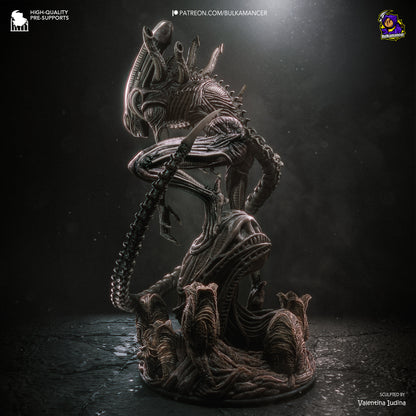 Xenomorph alien creature with elongated head, biomechanical body, sharp claws and long segmented tail collectible figurine
