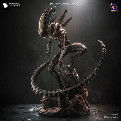 Xenomorph alien creature with elongated head, biomechanical body, sharp claws and long segmented tail collectible figurine
